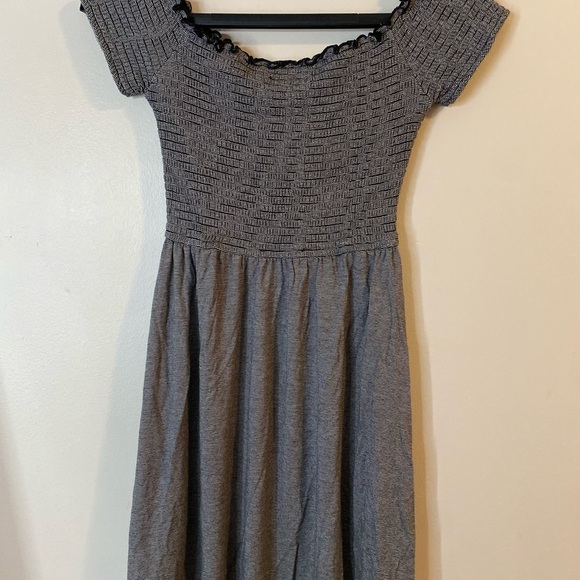 Hollister Black and White Textured mini Stretchy Dress size medium - Picture 6 of 7